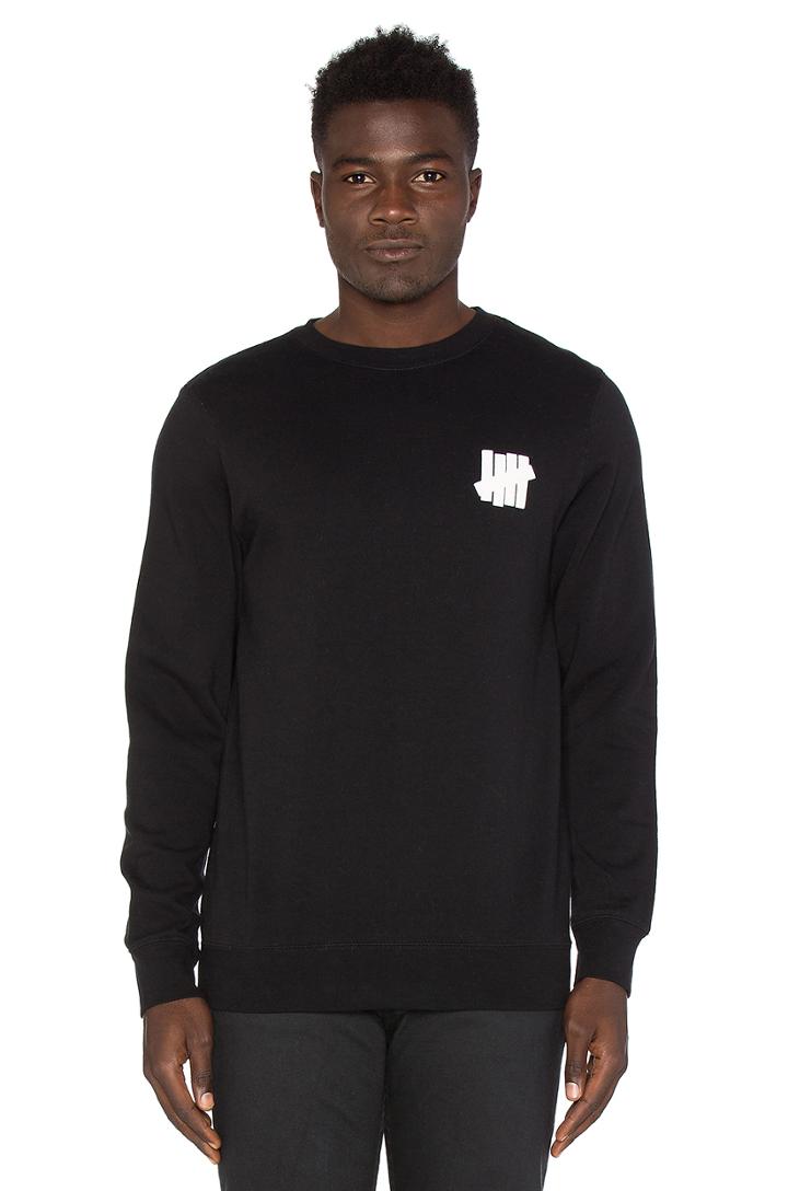 Chest Strike Pullover