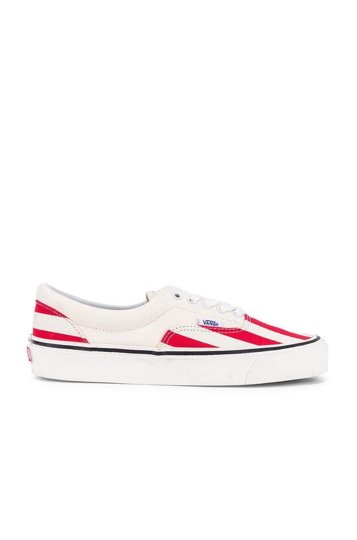 Era 95 Stripes Sneaker