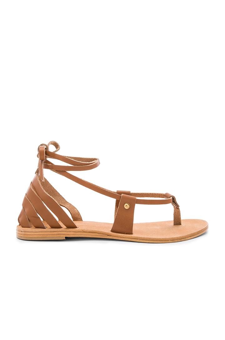 Willa Sandal