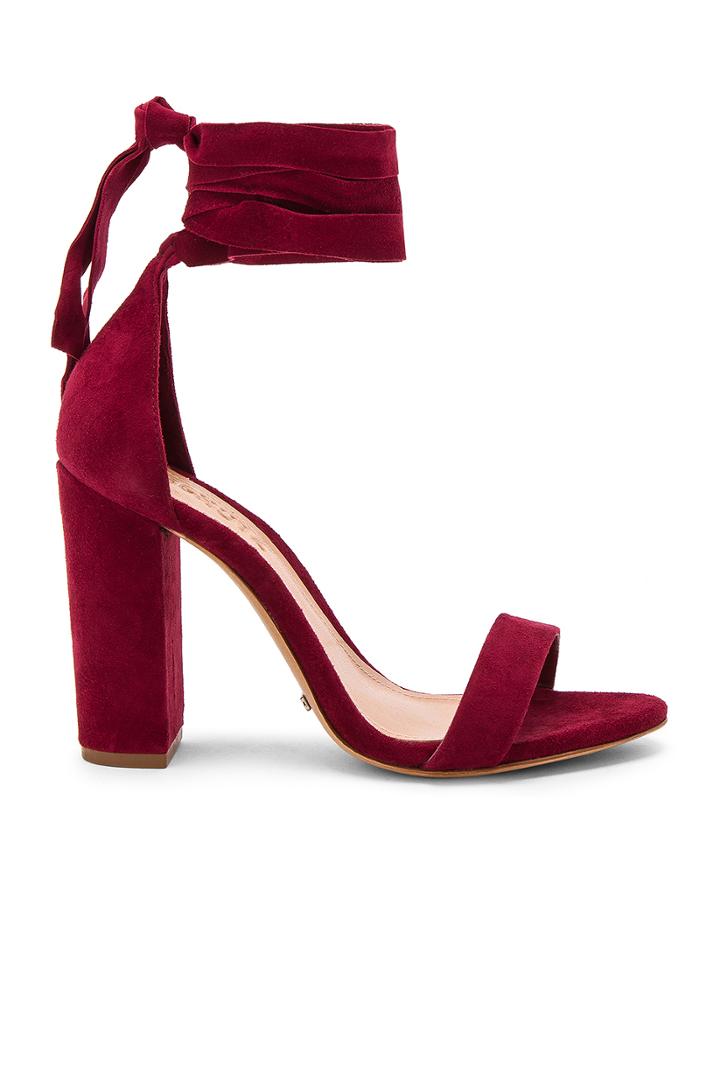 Kelma Heel