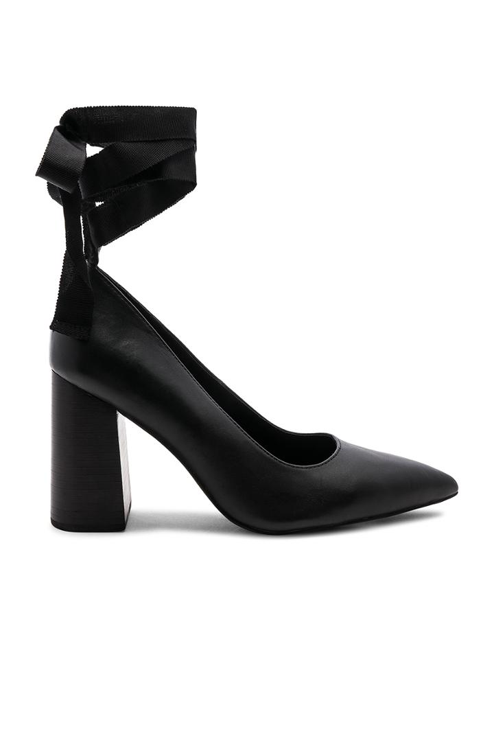 Blitzen Heel