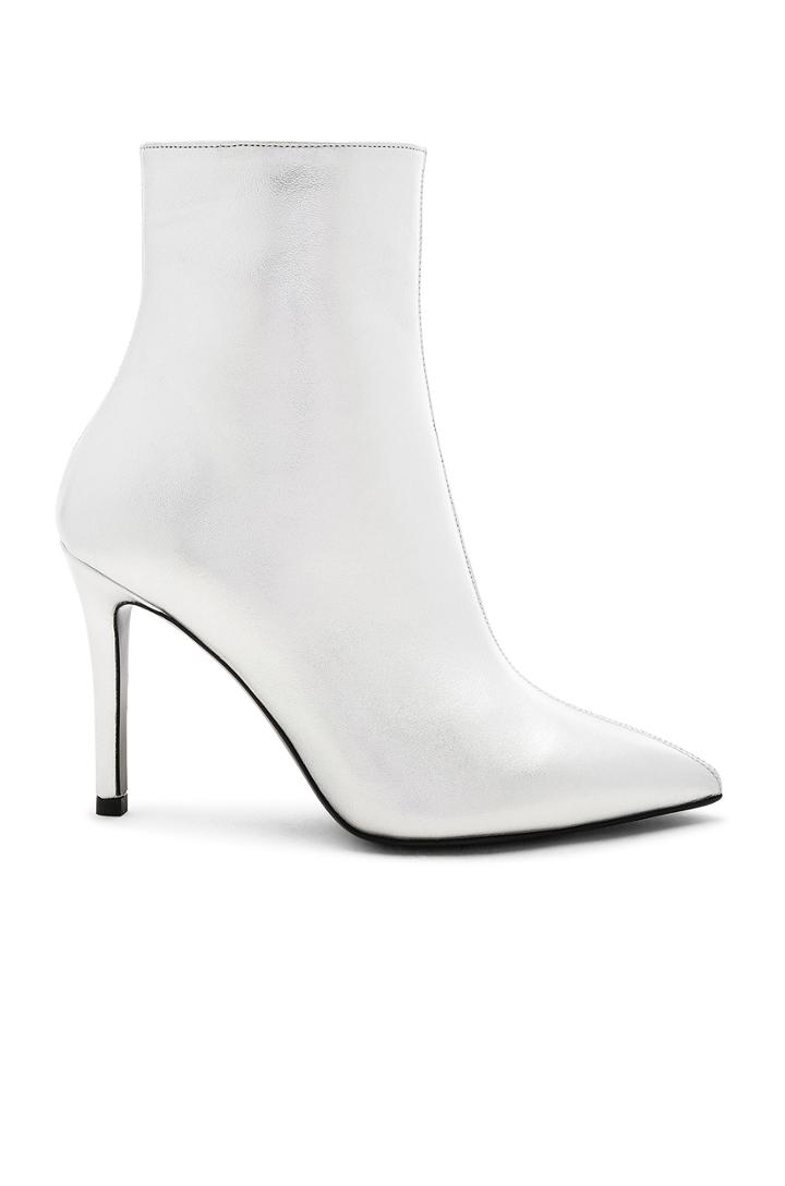 Christopher Boot