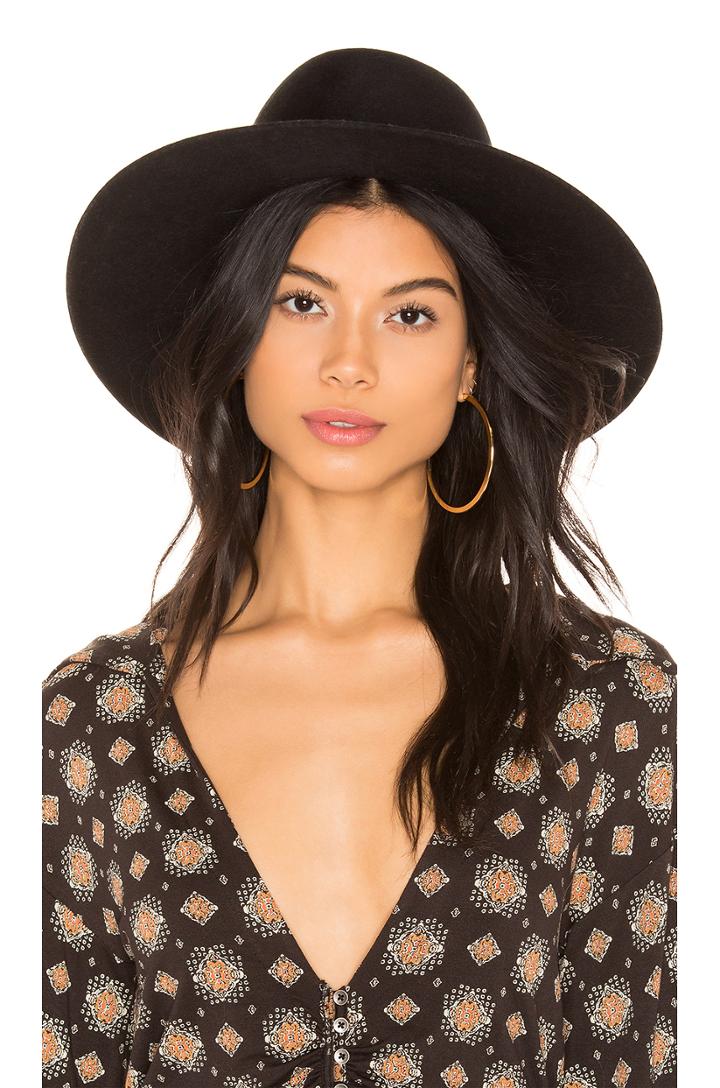 Trois Fedora