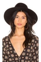Trois Fedora