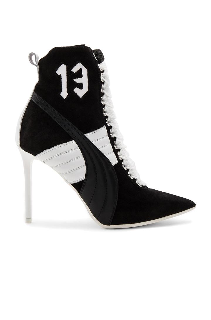Sneaker Heel