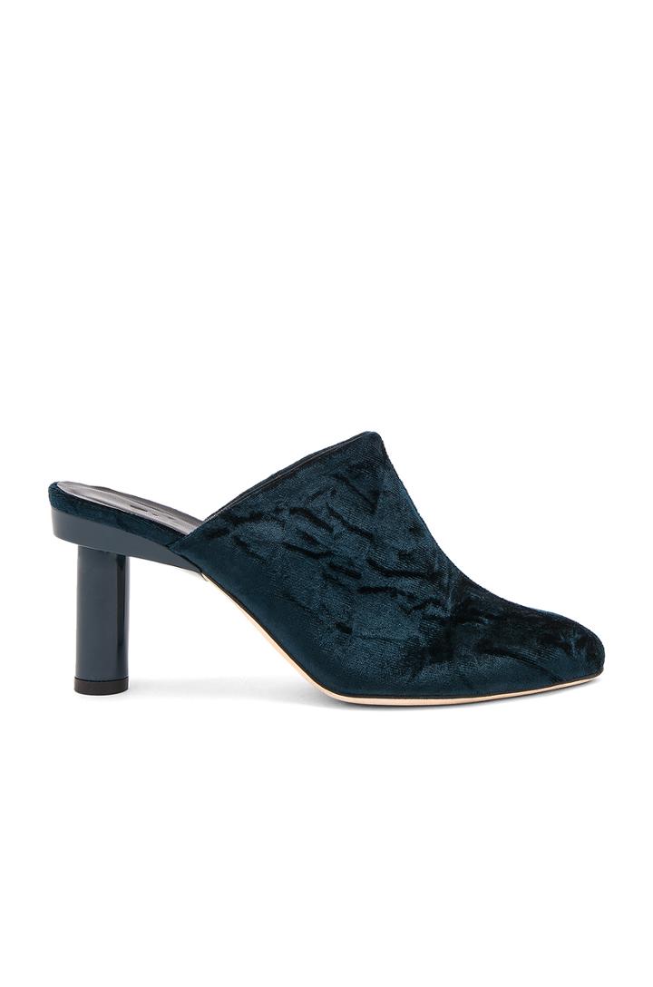 Zoe Mule