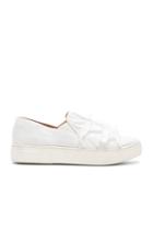 Quake Sneaker
