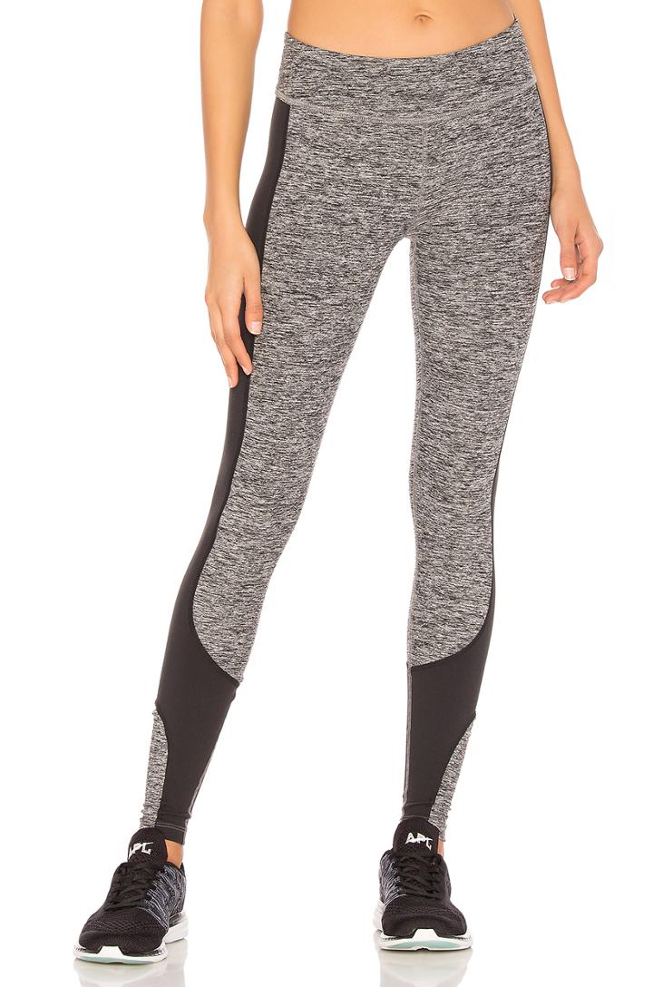 Above The Curve Long Legging