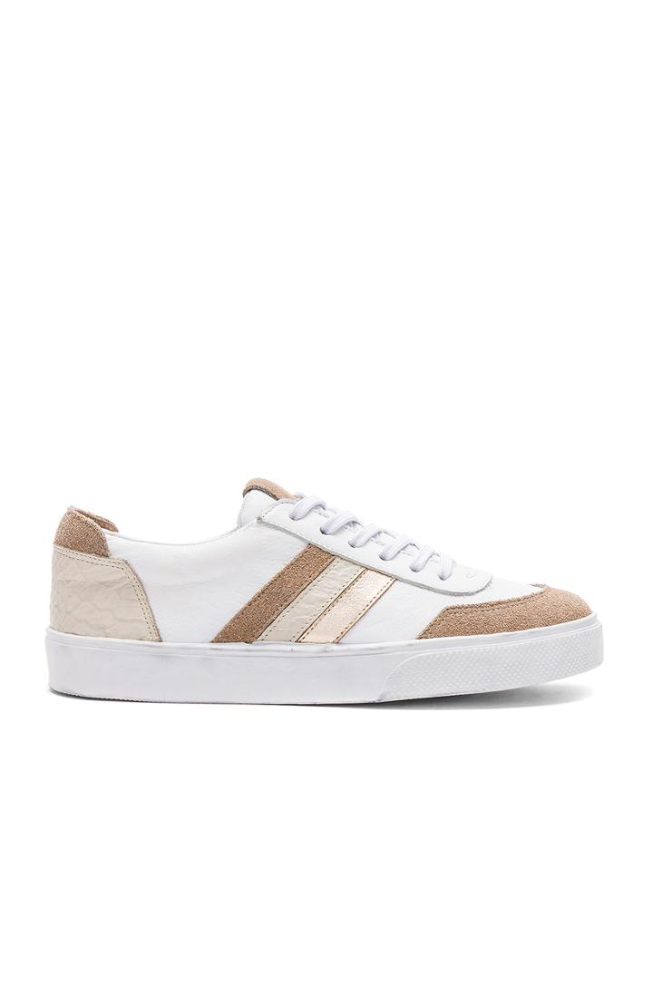 Colorado Contrast Stripe Sneaker