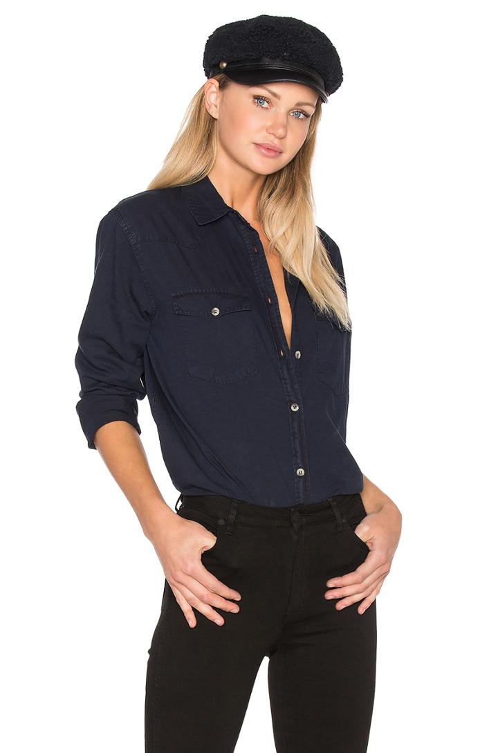 Wanderer Button Up