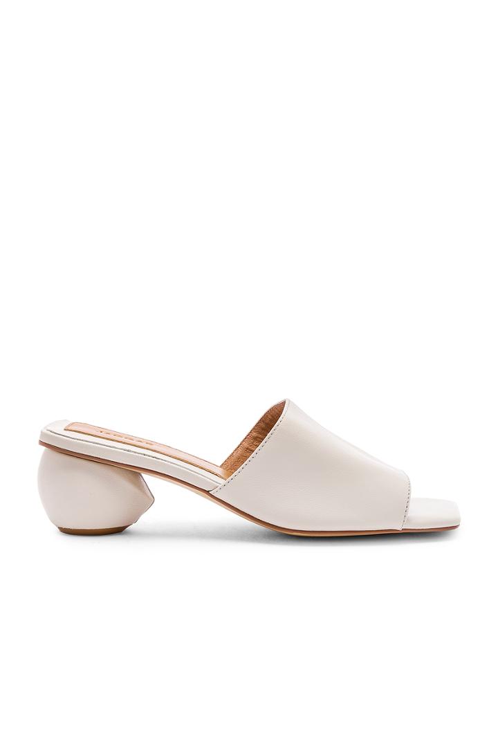 Orb Heel