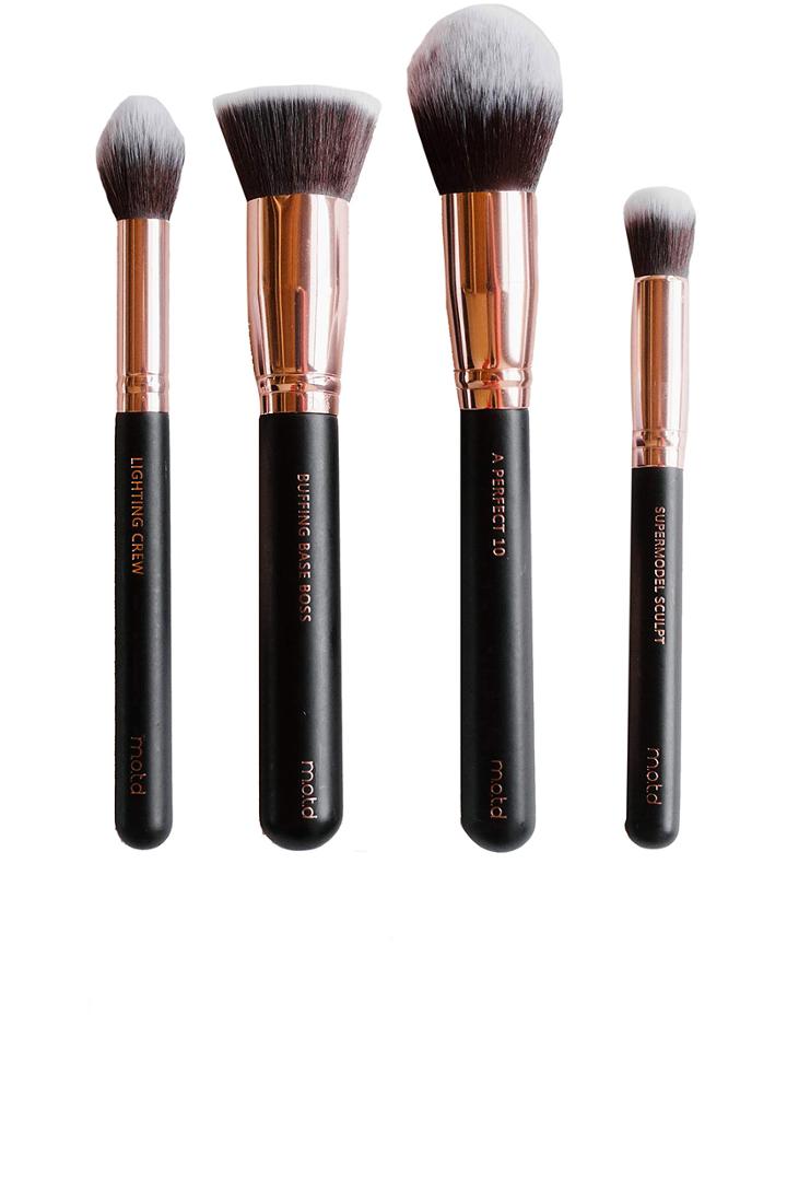 Chic Happens Contour And Highlight Makeup Brush Set