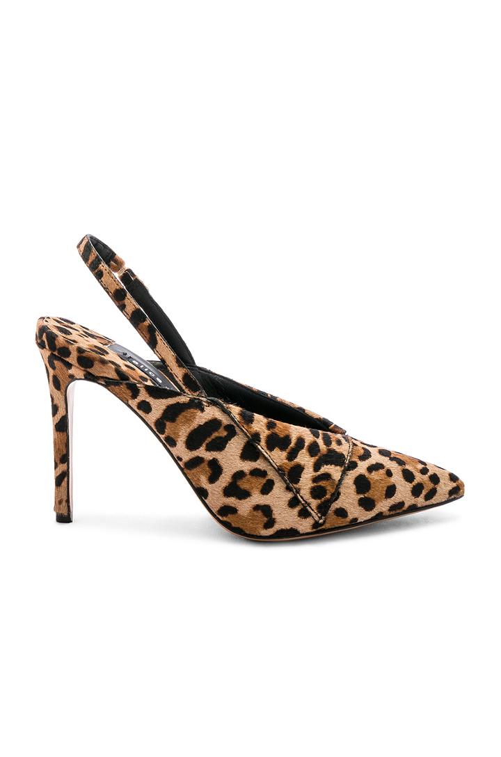 Rebeka Heel