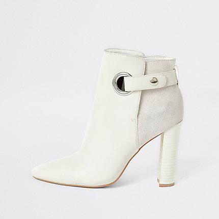 River Island Womens White Eyelet Pointed Wide Fit Boots