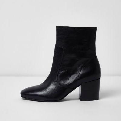 River Island Womens Wide Fit Leather Block Heel Ankle Boots