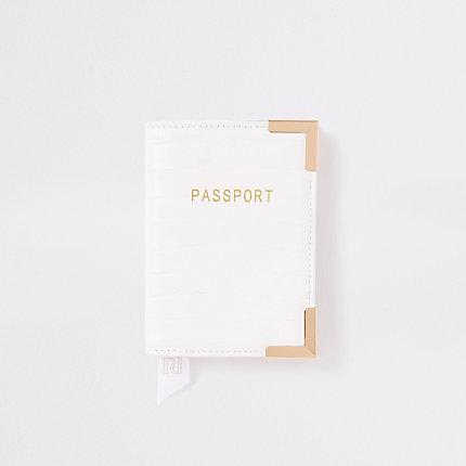 River Island Womens White Croc Embossed Passport Holder