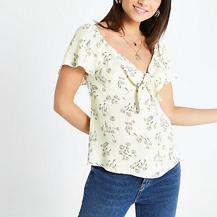 River Island Womens Petite Ditsy Floral Tea Top