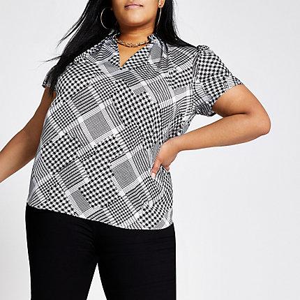 River Island Womens Plus Printed V Neck Shell Top