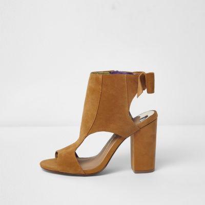 River Island Womens Wide Fit Suede Bow Back Shoe Boots