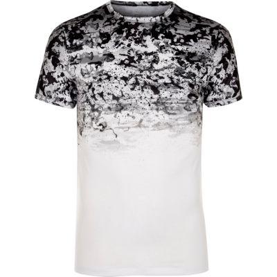 River Island Mens White Camo Print Fade Muscle Fit T-shirt
