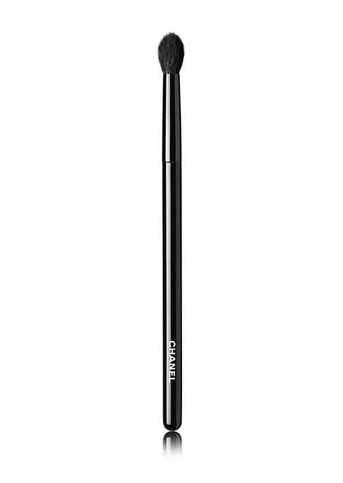 Chanel Les Pinceaux De Chanel Rounded Eyeshadow Brush