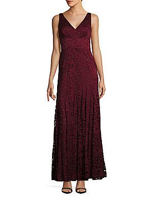 Vera Wang V-neck Lace Gown