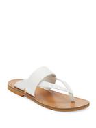 Vince Tess Leather Thong Sandals