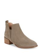 Seychelles Offstage Suede Chelsea Boots