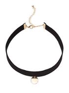 Cara Round Pendant Choker Necklace/goldtone