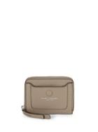Marc Jacobs Classic Leather Card Case