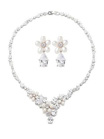 Eye Candy La Luxe Emma 3mm White Oval Freshwater Pearl & Crystal Necklace & Drop Earrings Set