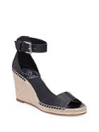 Vince Camuto Torian Wedges