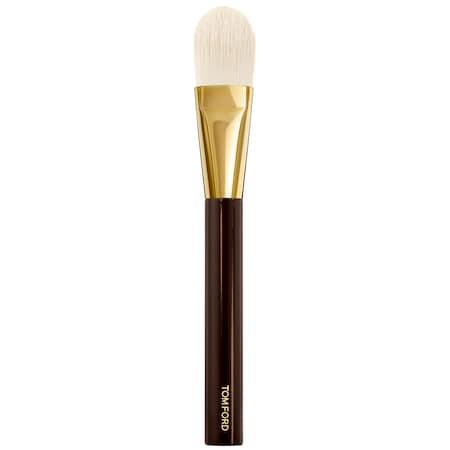 Tom Ford Foundation Brush 01