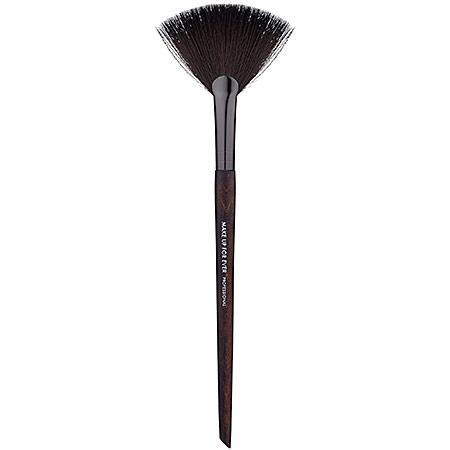 Make Up For Ever 120 Medium Powder Fan Brush
