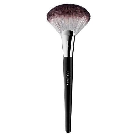 Sephora Collection Pro Featherweight Fan Brush #92