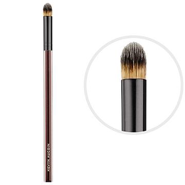 Kevyn Aucoin The Blender Brush