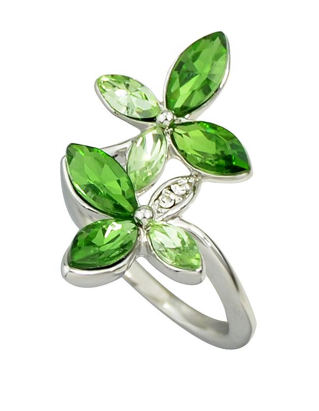 Shein Beautiful Green Rhinestone Flower Rings