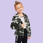 Shein Girls Pleated Hem Flap Pocket Camo Jacket