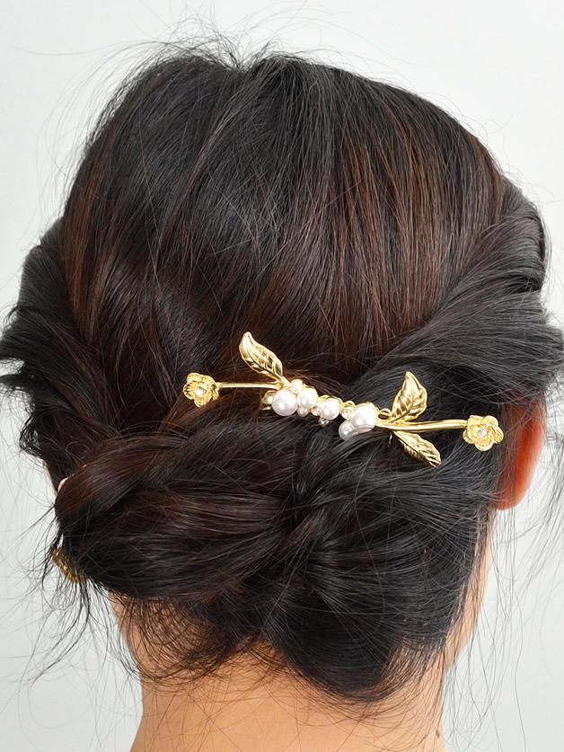 Shein Three-dimensional Flower Pearl Hair Comb Accessories