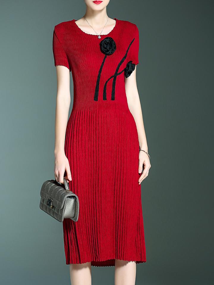 Shein Red Elastic Pleated Flowers Applique Shift Dress