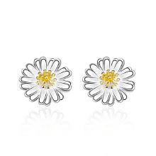 Shein Daisy Shaped 925 Sterling Silver Stud Earrings