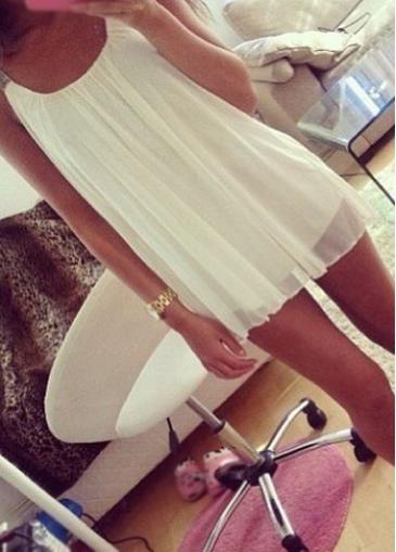 Rosewe White Chiffon Round Neck Sleeveless Straight Dress