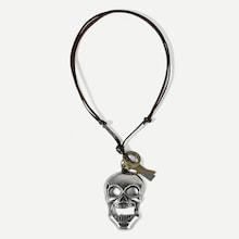 Shein Men Skeleton & Cross Pendant Necklace