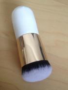 Shein Round Top Gold Mini Brush