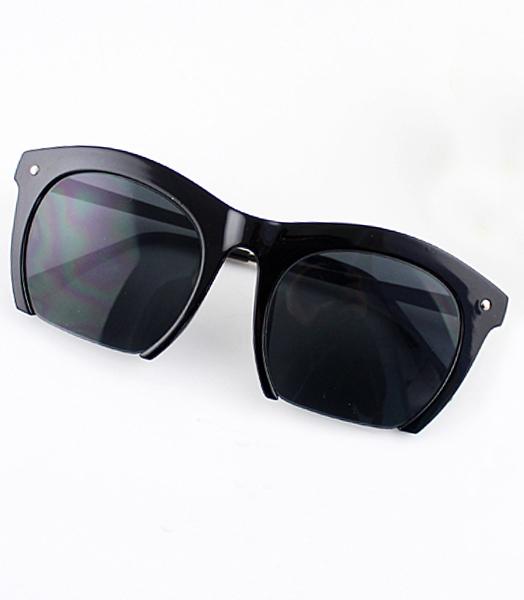 Shein Fashion Black Rim Sunglasses