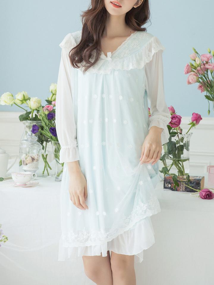 Shein Contrast Lace Embroidery Mesh Overlay Dress
