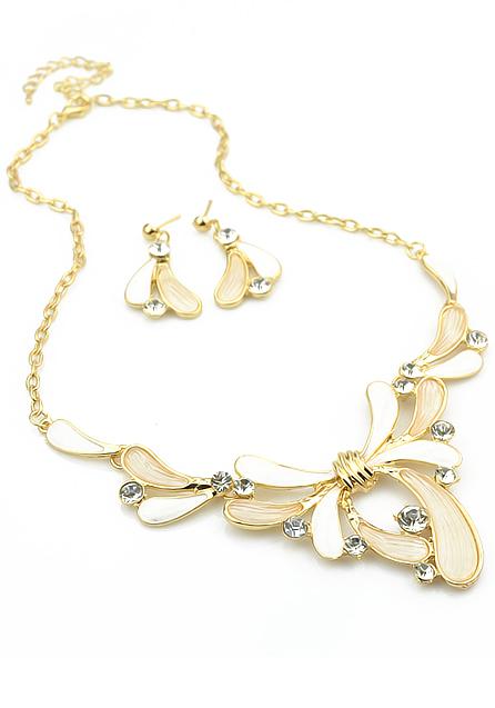 Shein White Flower Gemstone Gold Necklace With Earrings