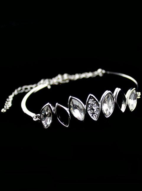 Shein White Gemstone Silver Chain Bracelet