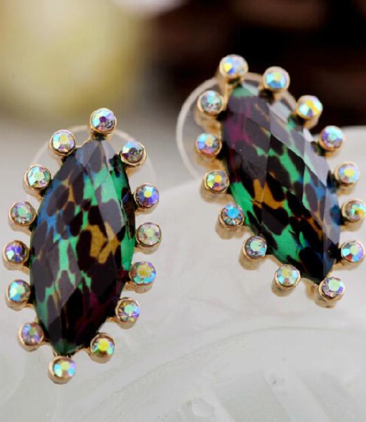 Shein Green Leopard Gemstone Stud Earrings