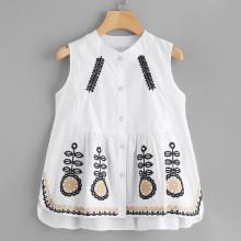 Shein Single Breasted Dip Hem Embroidered Top